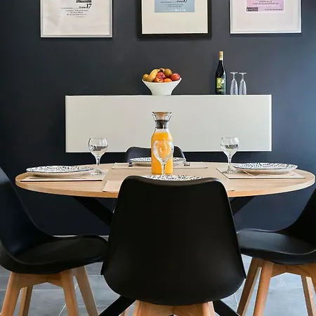 La Galerie 17 - Premium Location Apartment *